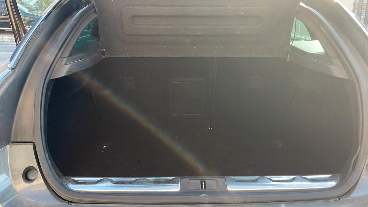 DS 5 BlueHDi 180 S&S EAT6 Sport Chic (133 kW)