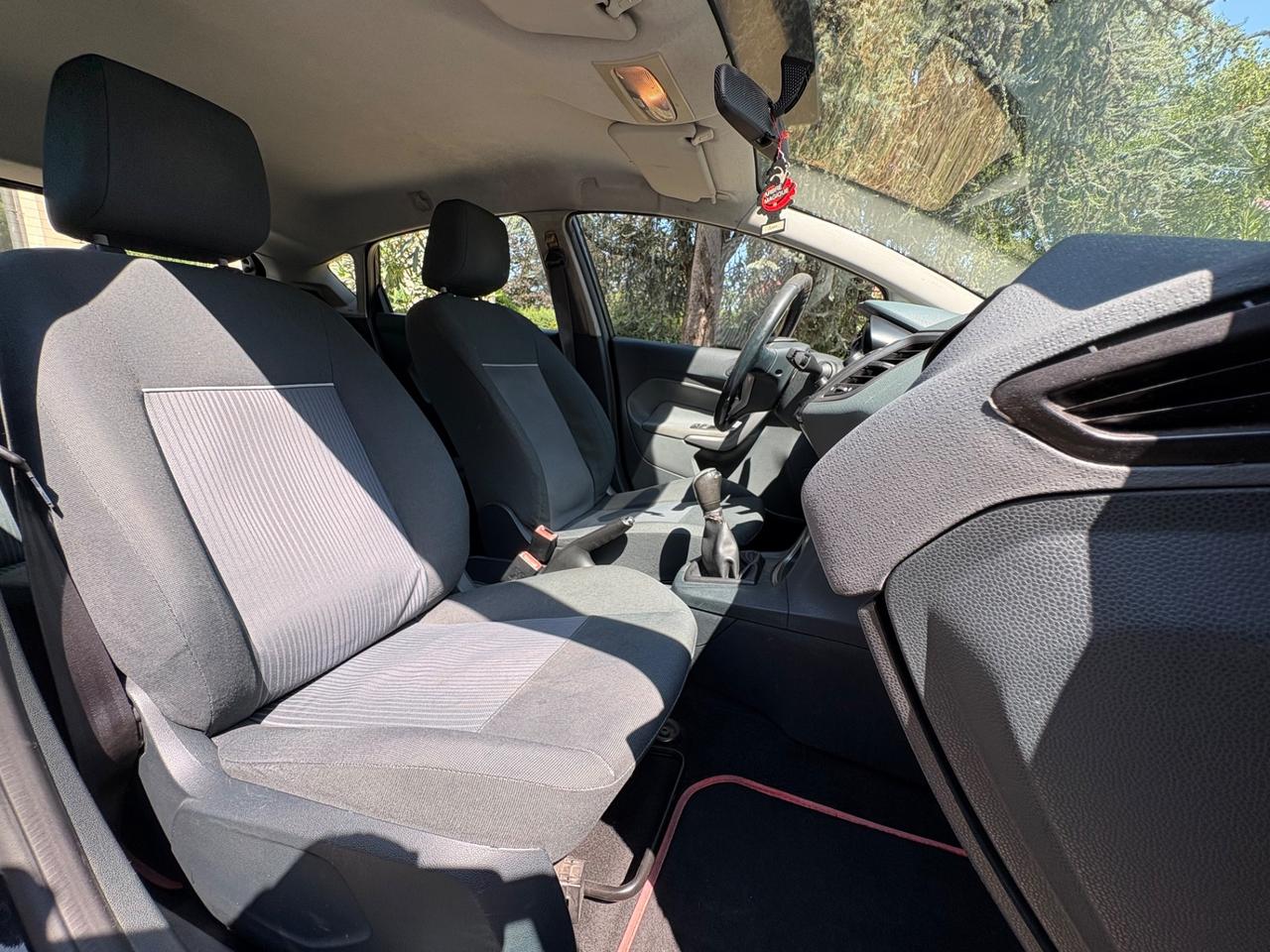 Ford Fiesta 5p 1.2 82cv E5 (Cinghia appena sostituita)