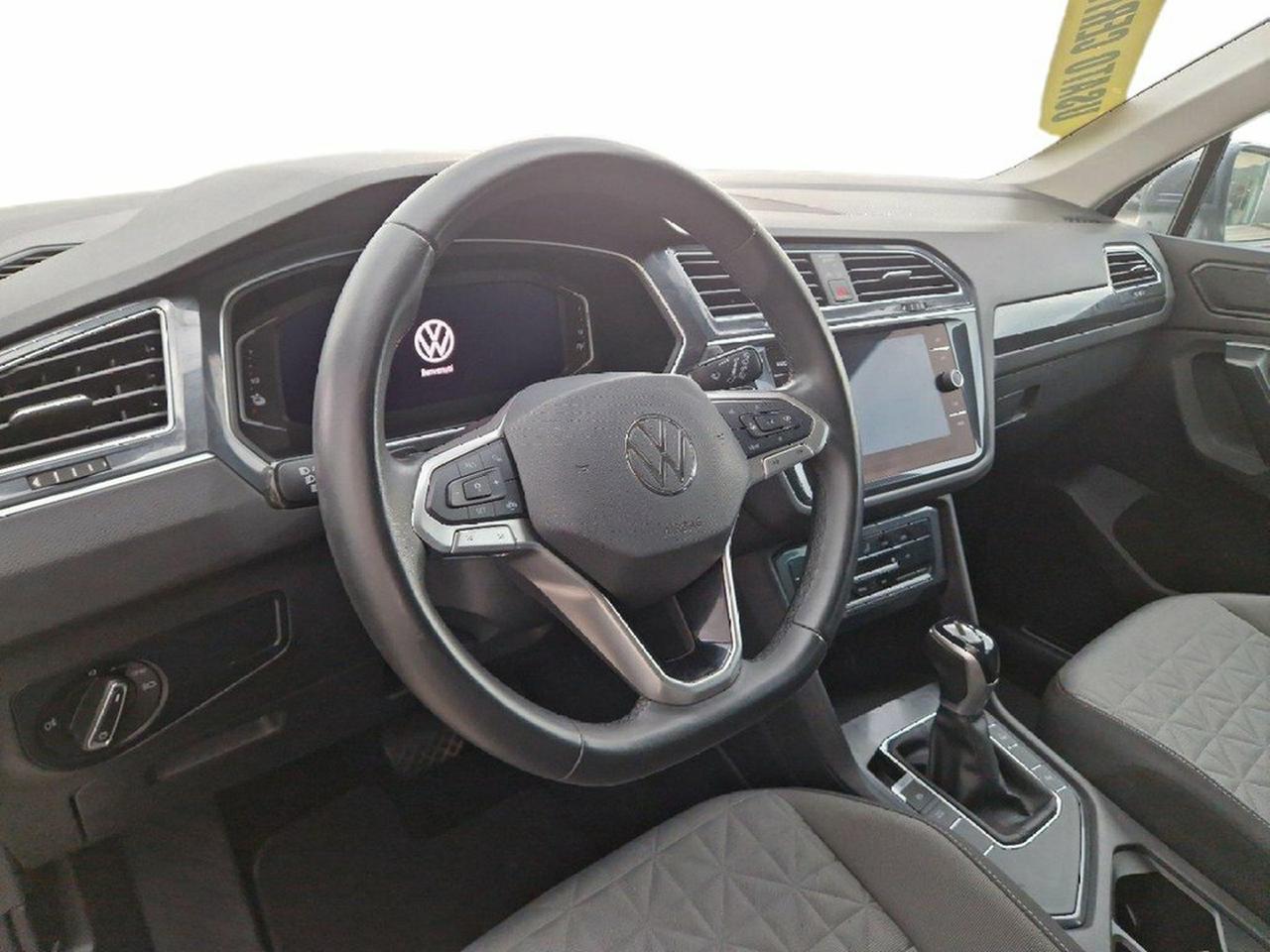 Volkswagen Tiguan 1.4 tsi eh life dsg