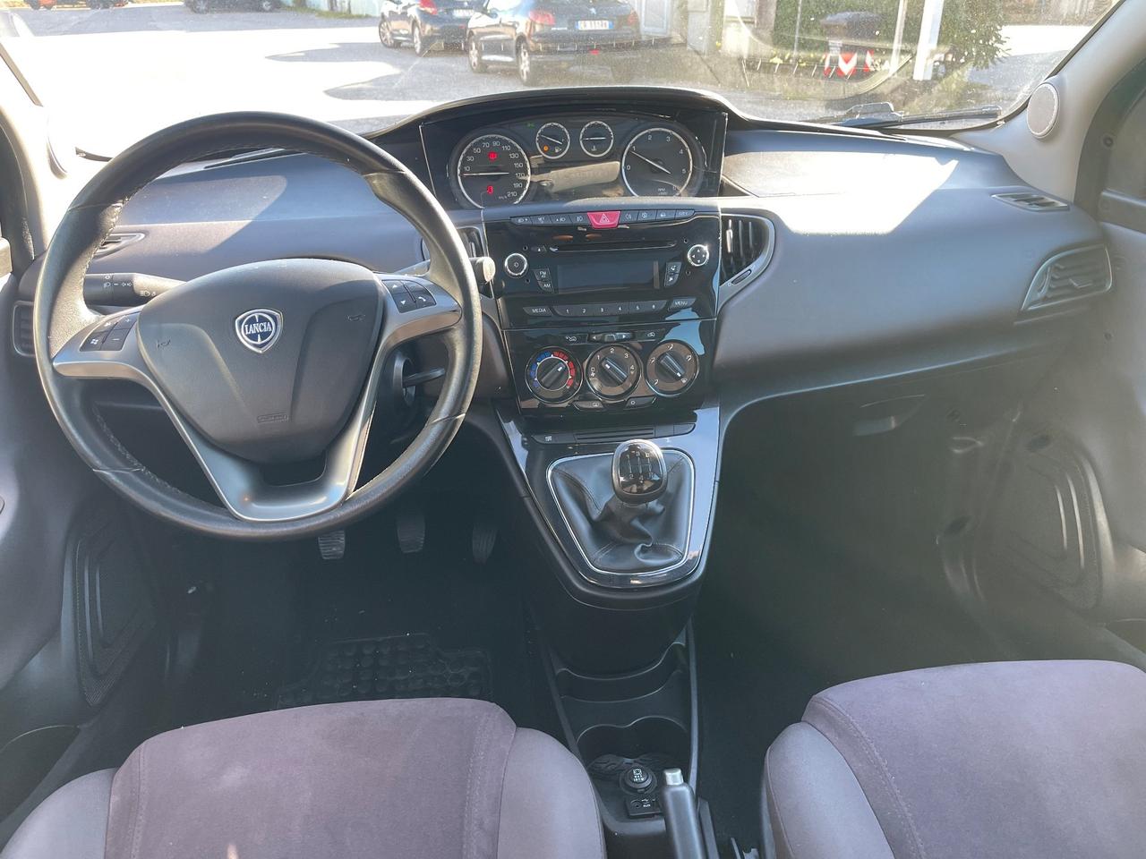 Lancia Ypsilon 1.3 MJT NEOPATENTATI