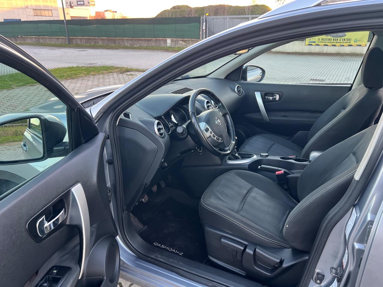 Nissan Qashqai Qashqai+2 2.0 dCi DPF Tekna