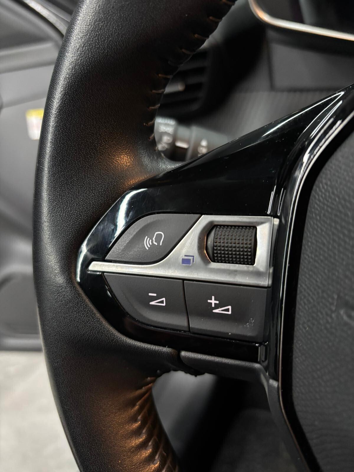 Peugeot 208 1.2 PureTech 100 Stop&Start 5 porte Allure