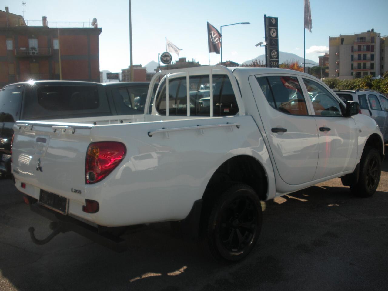 Mitsubishi L200 2.5 DI-D Double Cab Invite ''SAFARI''