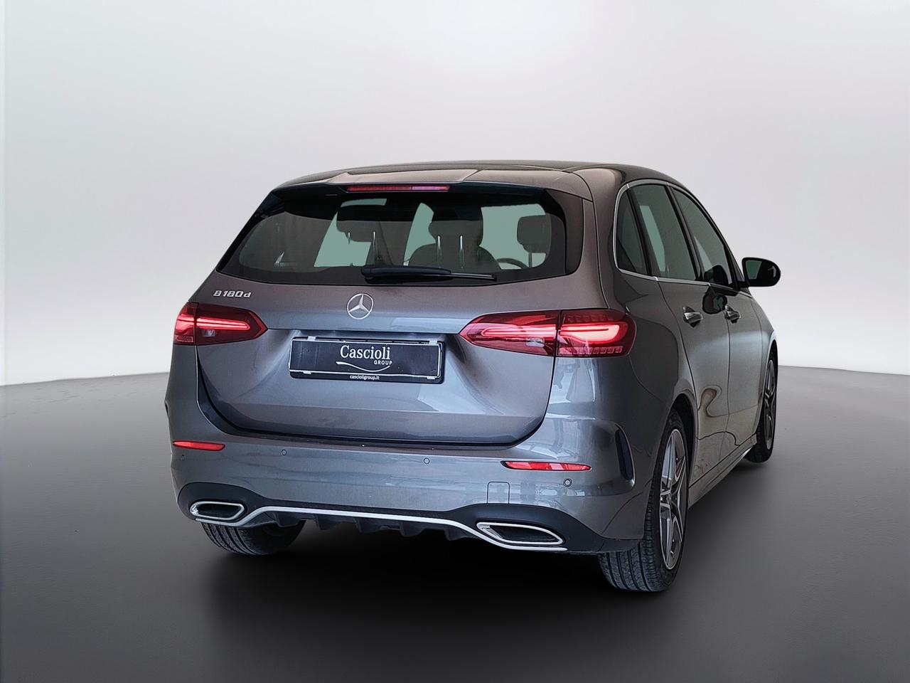 Mercedes-Benz Classe B - W247 2023 - B 180 d AMG Line Advanced Plus auto