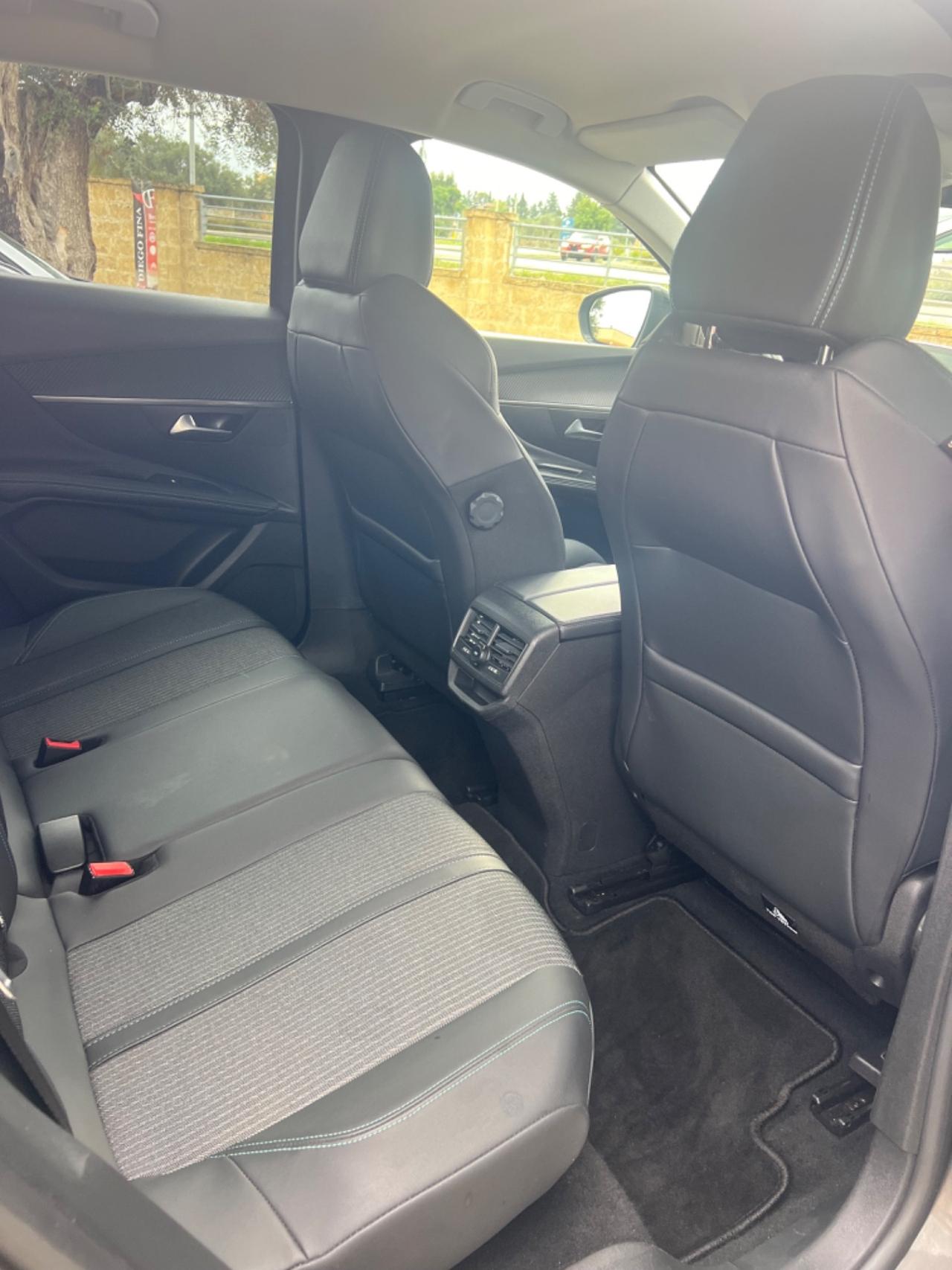 Peugeot 3008 BlueHDi 130 S&S EA8 Iperfull restyling