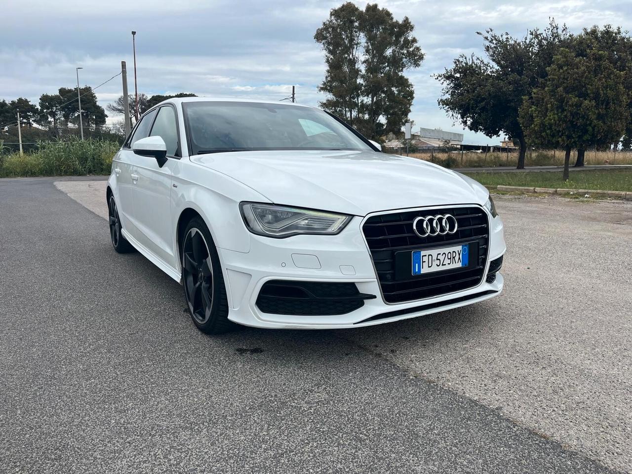 Audi A3 1.6 TDI 116cv S LINE/FULL LED/FULL OPTIONAL/UNICO PROPRIETARIO