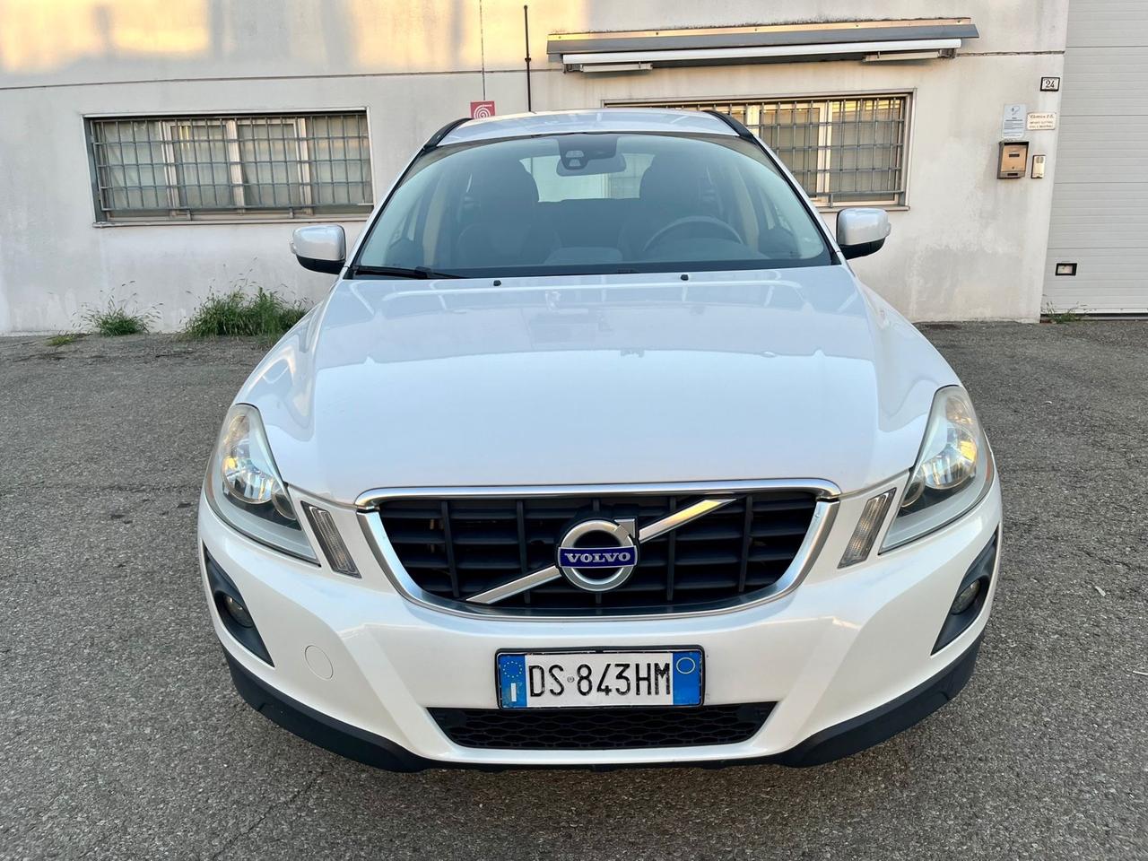 Volvo XC60 2.4d 2008 320.000km 4x4 perfettamente funzionante