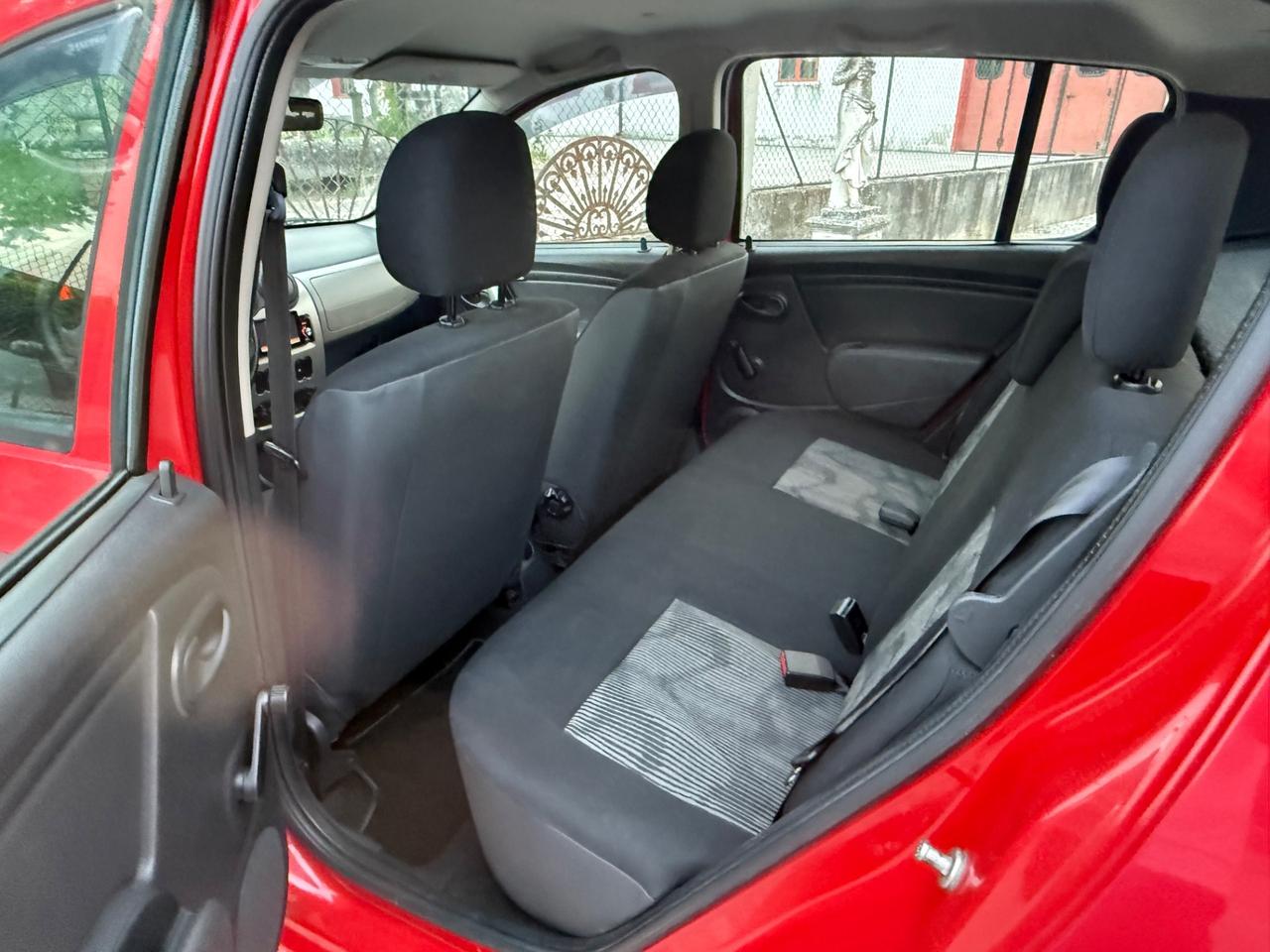 Dacia Sandero 1.4 8V GPL Lauréate