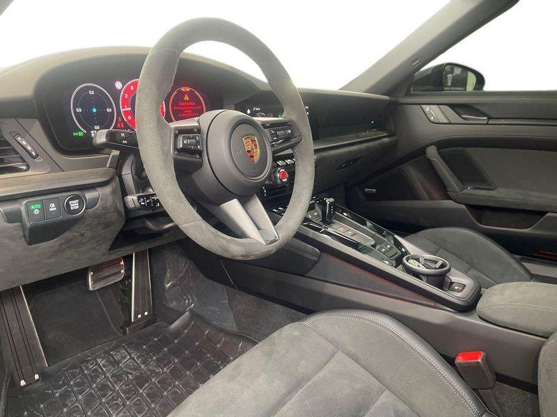 Porsche 911 VIII 992 Targa Targa 3.6 4 GTS auto