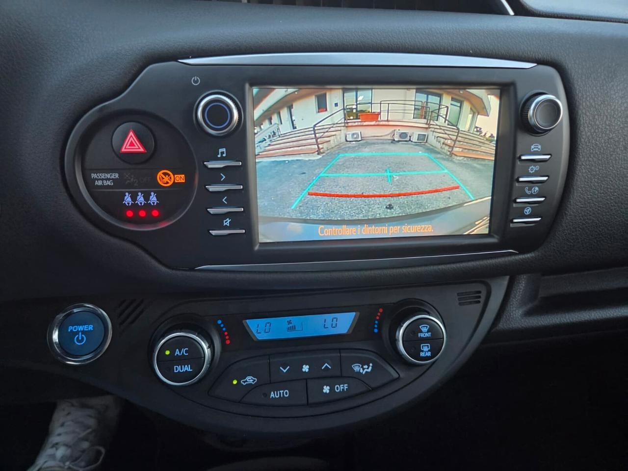 Toyota Yaris 1.5 Hybrid 5 porte Trend "Blue Edition"