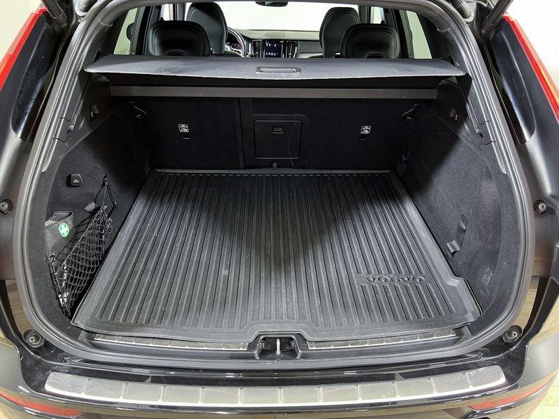 Volvo XC60 XC60 B4 (d) AWD Geartronic R-design
