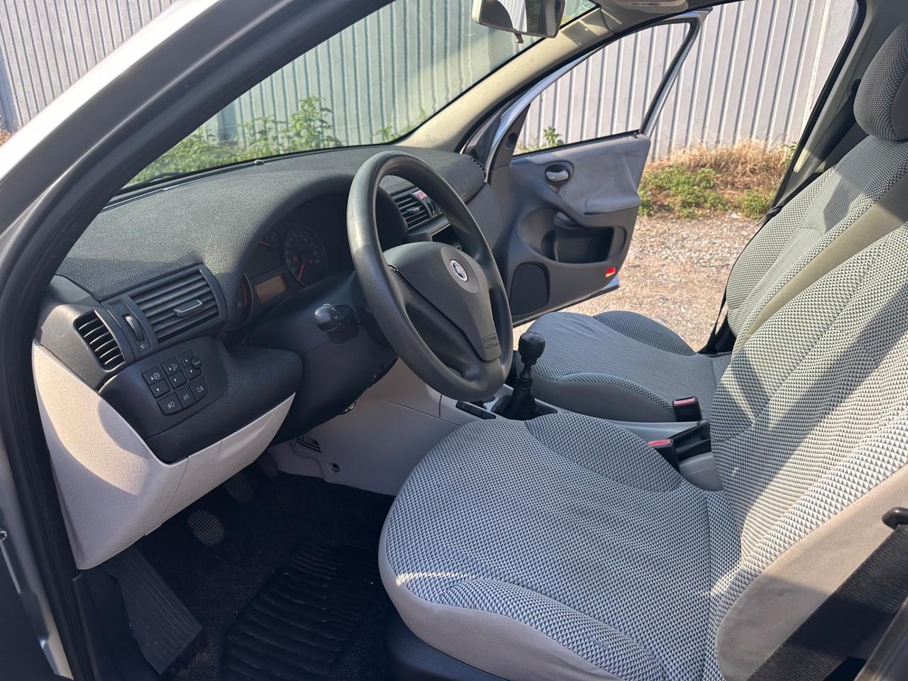Fiat Stilo 1.4i 16V 5 porte Actual