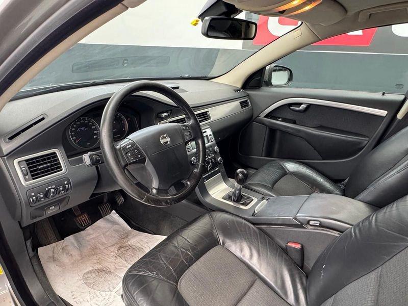 Volvo V70 V70 2.4 d5 Summum 185cv