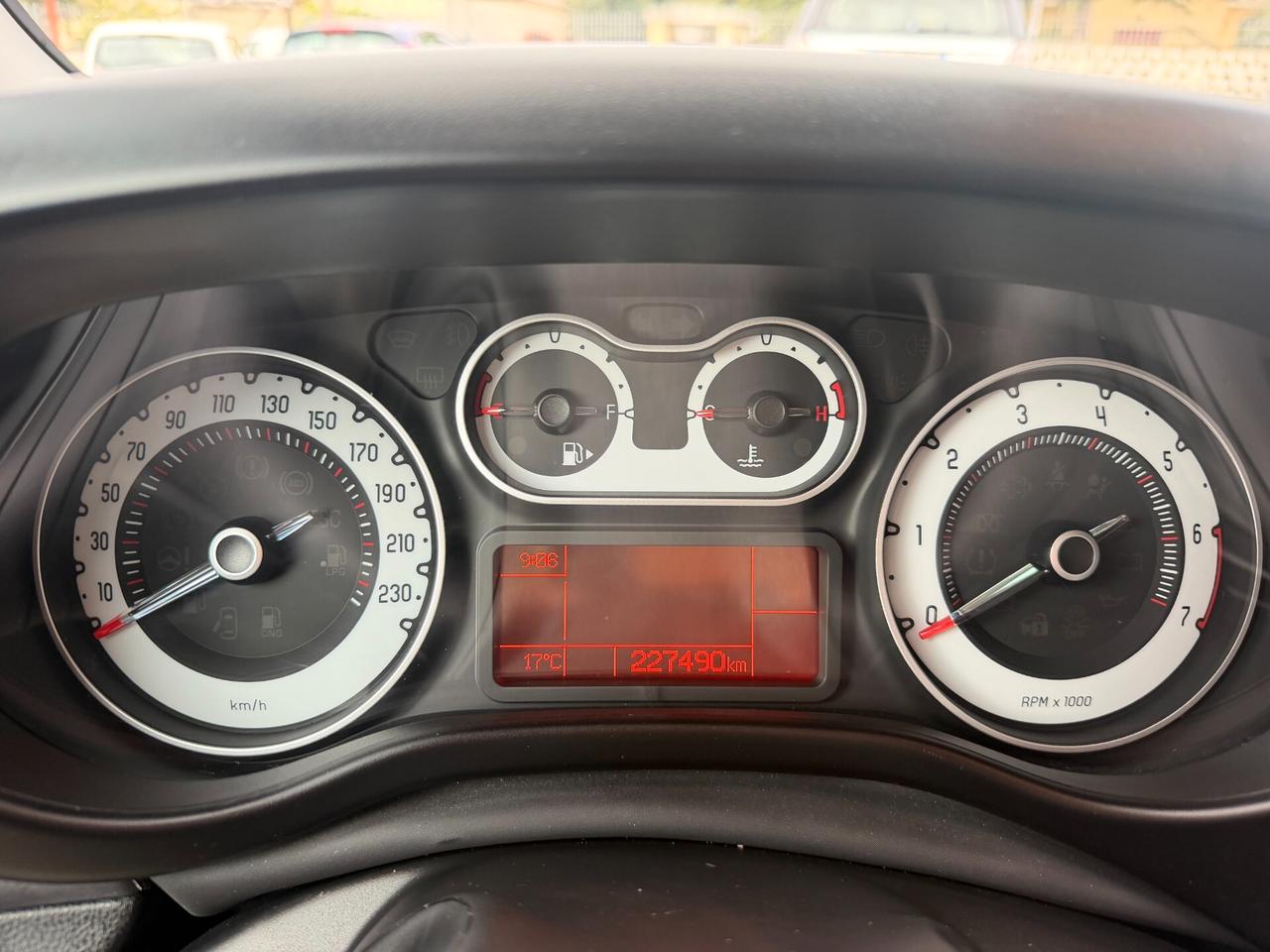 Fiat 500L Living 0.9 TwinAir Turbo Natural Power Lounge