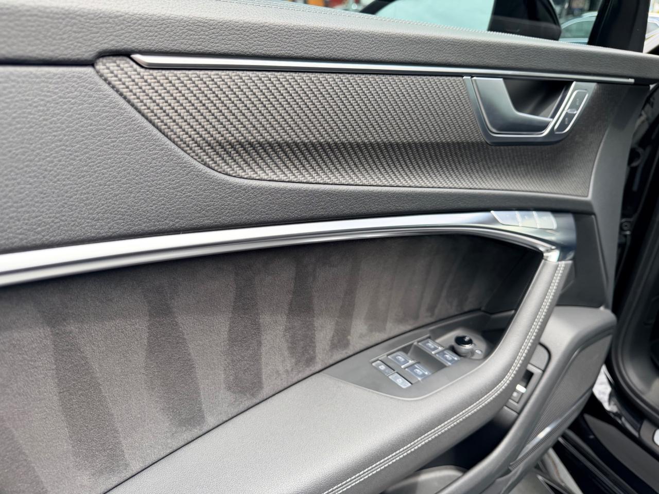 Audi RS6 RS 6 Avant 4.0 TFSI V8 quattro tiptronic Performance