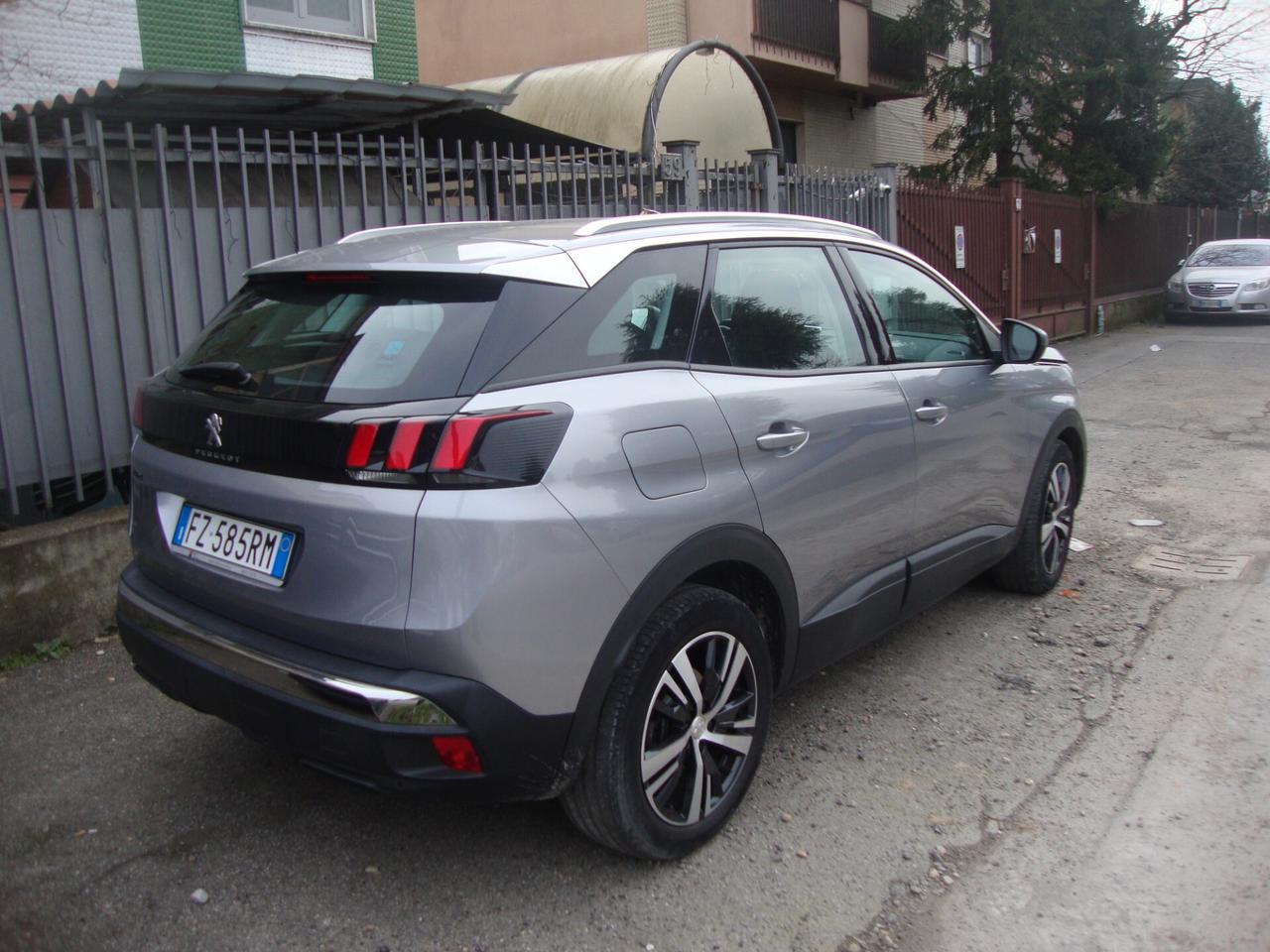 Peugeot 3008 BlueHDi 130 S&S EAT8 Business