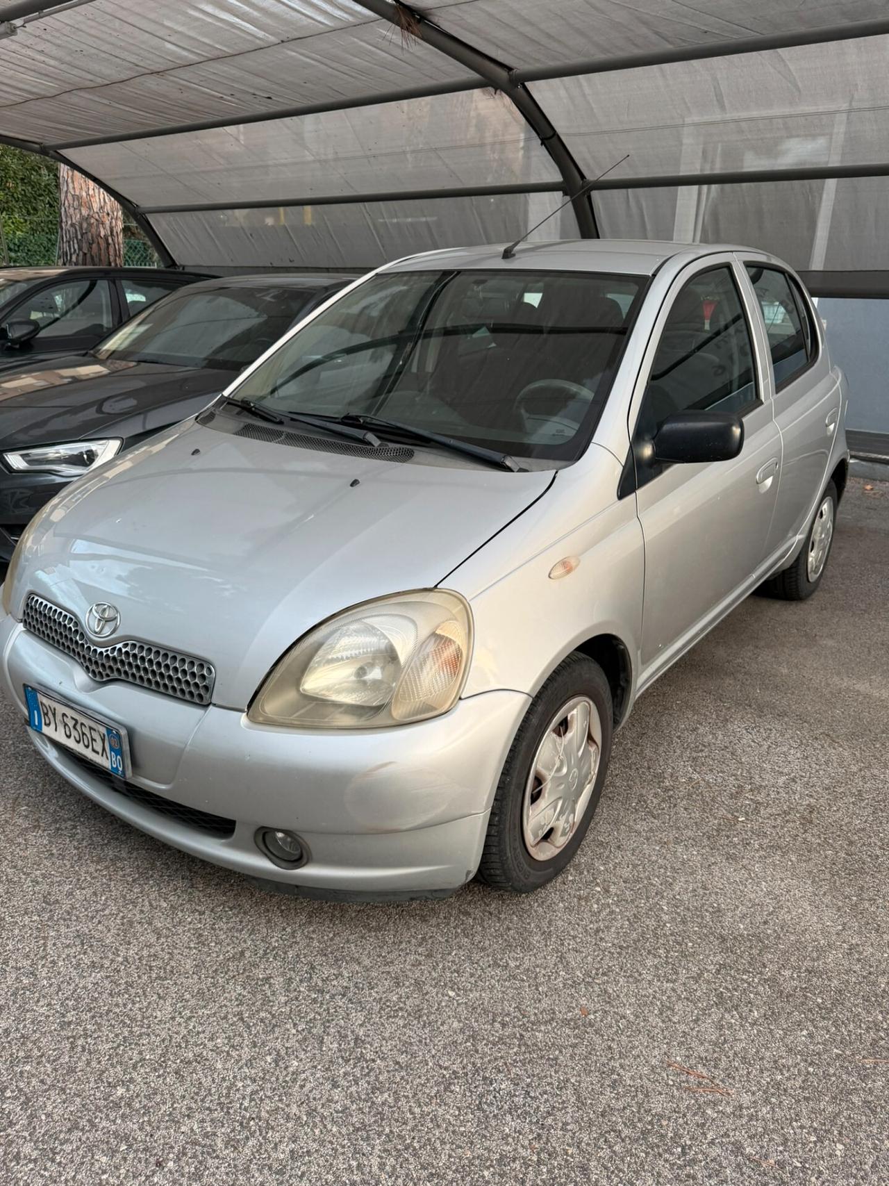 Toyota Yaris 1.0i 16V cat 5 porte