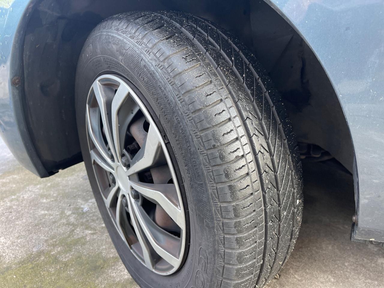 RENAULT CLIO STORIA 1.2 BENZINA EURO4 5P NEOPATENTATI