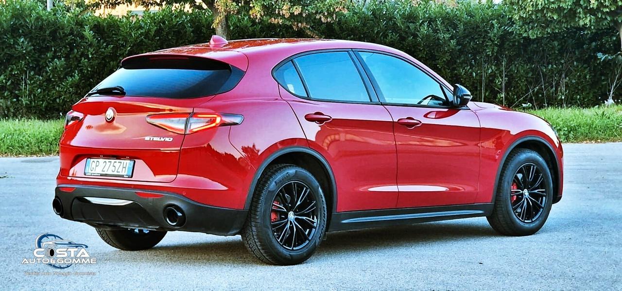 Alfa Romeo Stelvio 2.2 Turbodiesel 160 CV AT8 RWD Super