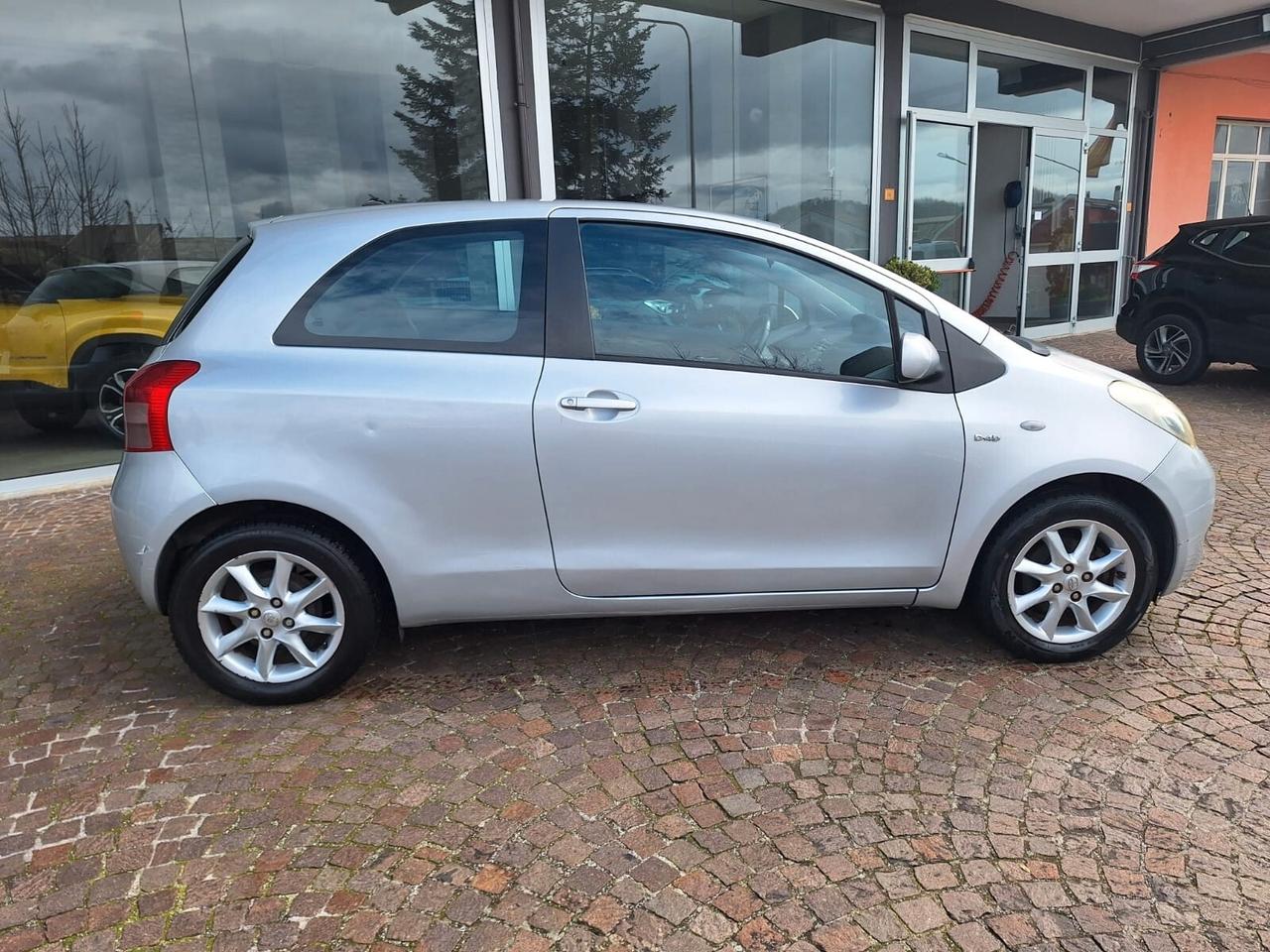 Toyota Yaris 1.4 D-4D 3 porte