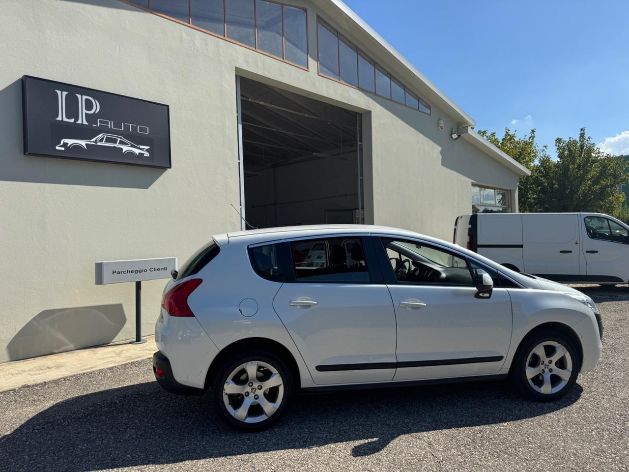 Peugeot 3008 1.6 HDi 112CV Allure