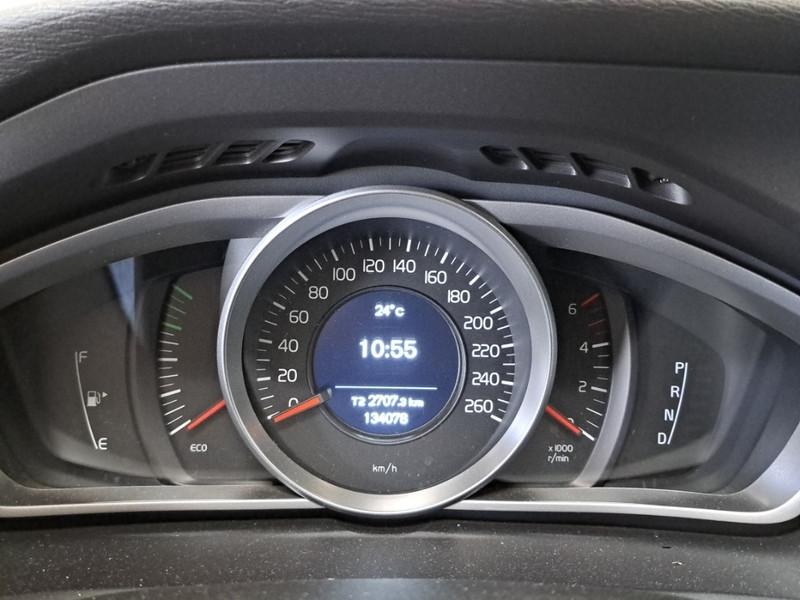 VOLVO V40 D2 Geartronic Business 5 PORTE BERLINA