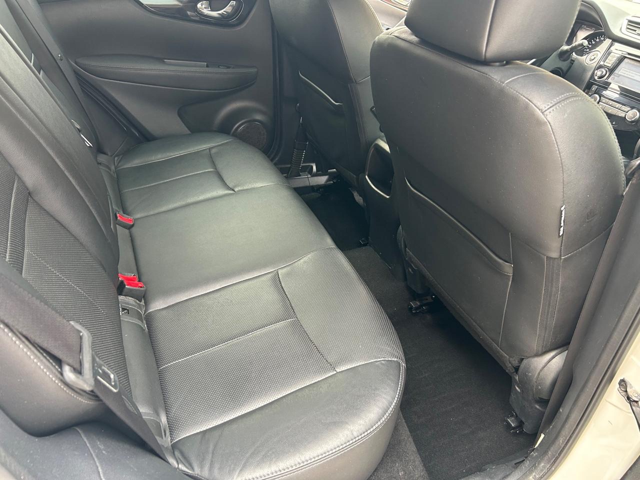 Nissan Qashqai 1.6 dCi 4WD 360