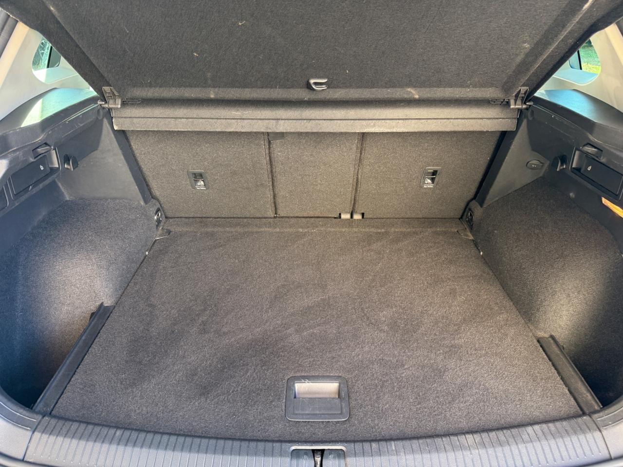 Volkswagen Tiguan 1.6 TDI |RADAR|LINE ASSIST