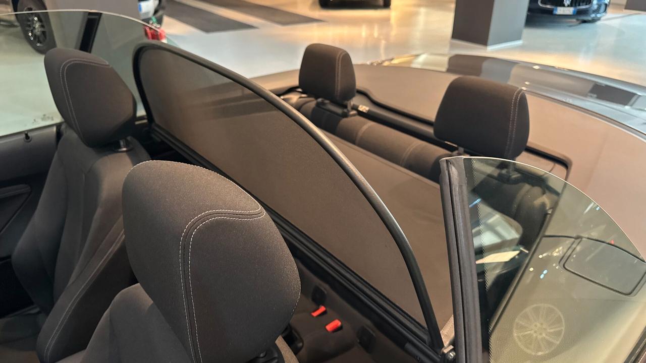 BMW 218i CABRIO SPORT 1.5 BENZINA 136CV - 2015