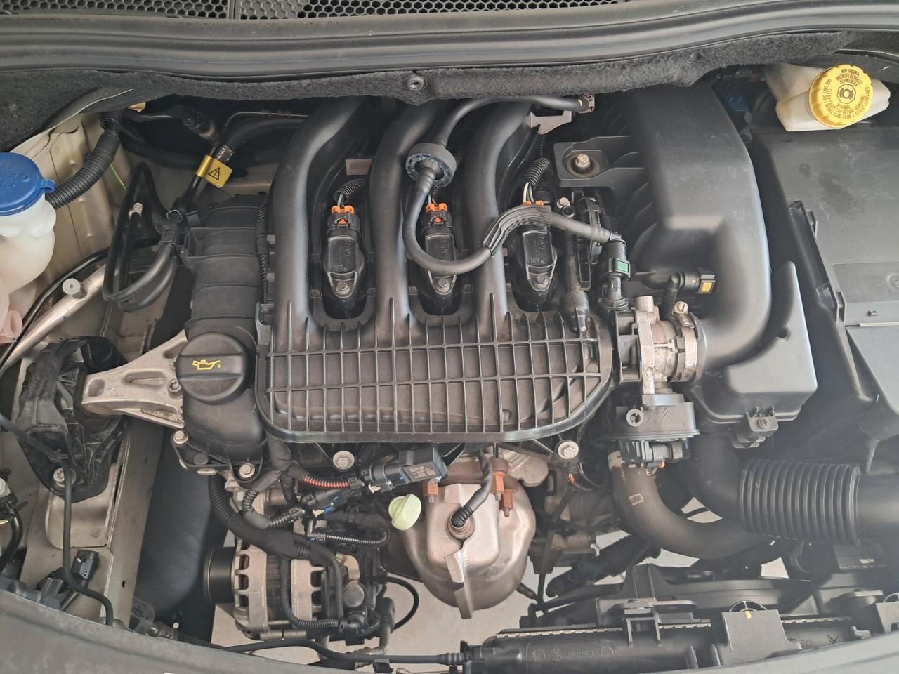 Peugeot 208 PureTech 82 Stop&Start 5 porte Signature