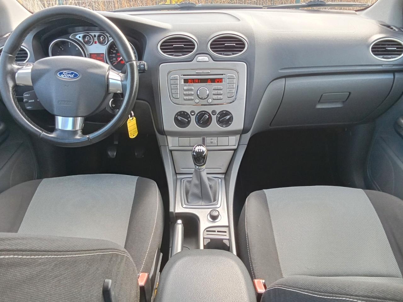 FORD Focus +SW 1.6 TDCI 90 RESTYLING