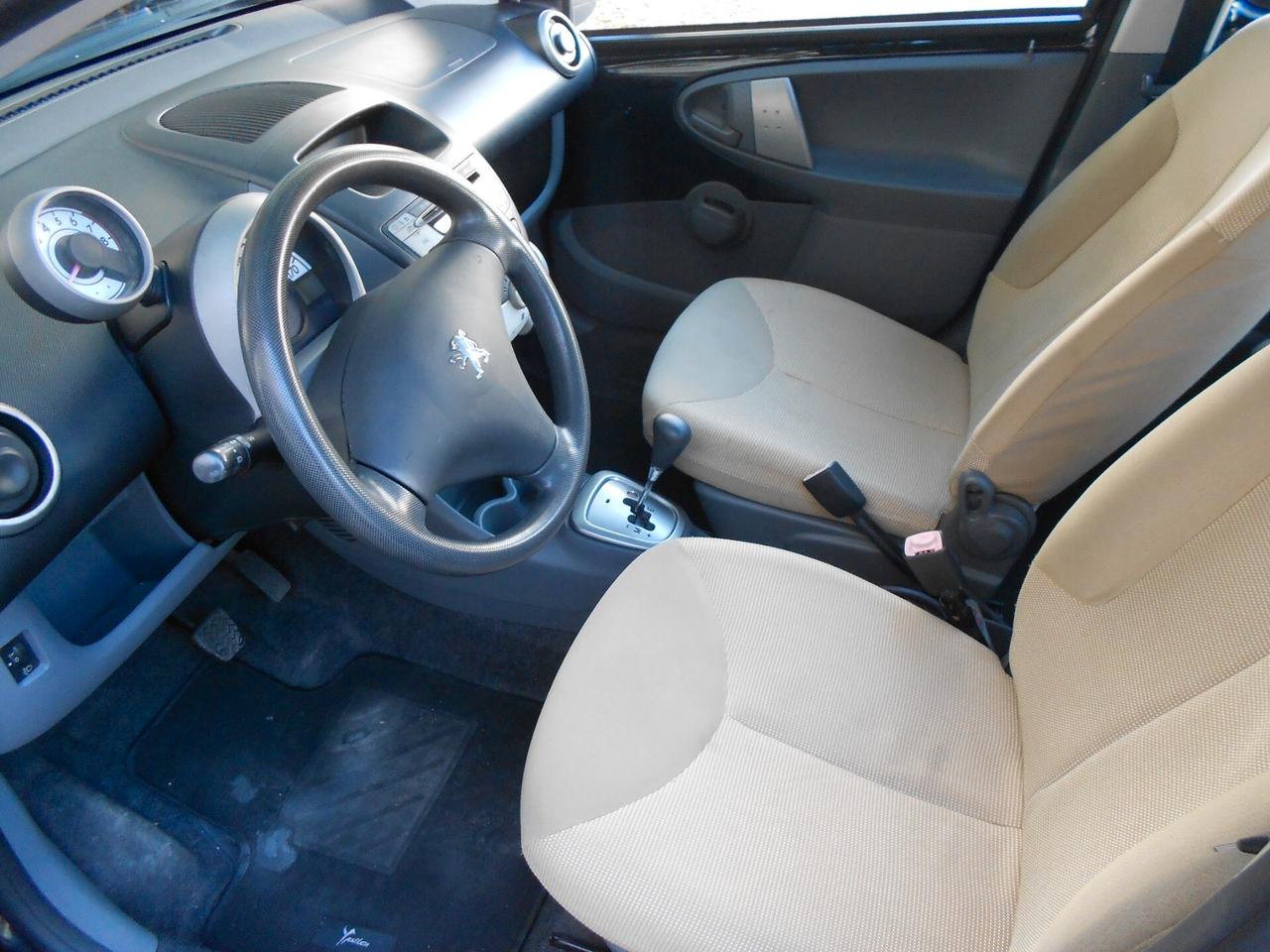 Peugeot 107 1.0 68CV 5p. Sweet Years 2Tronic