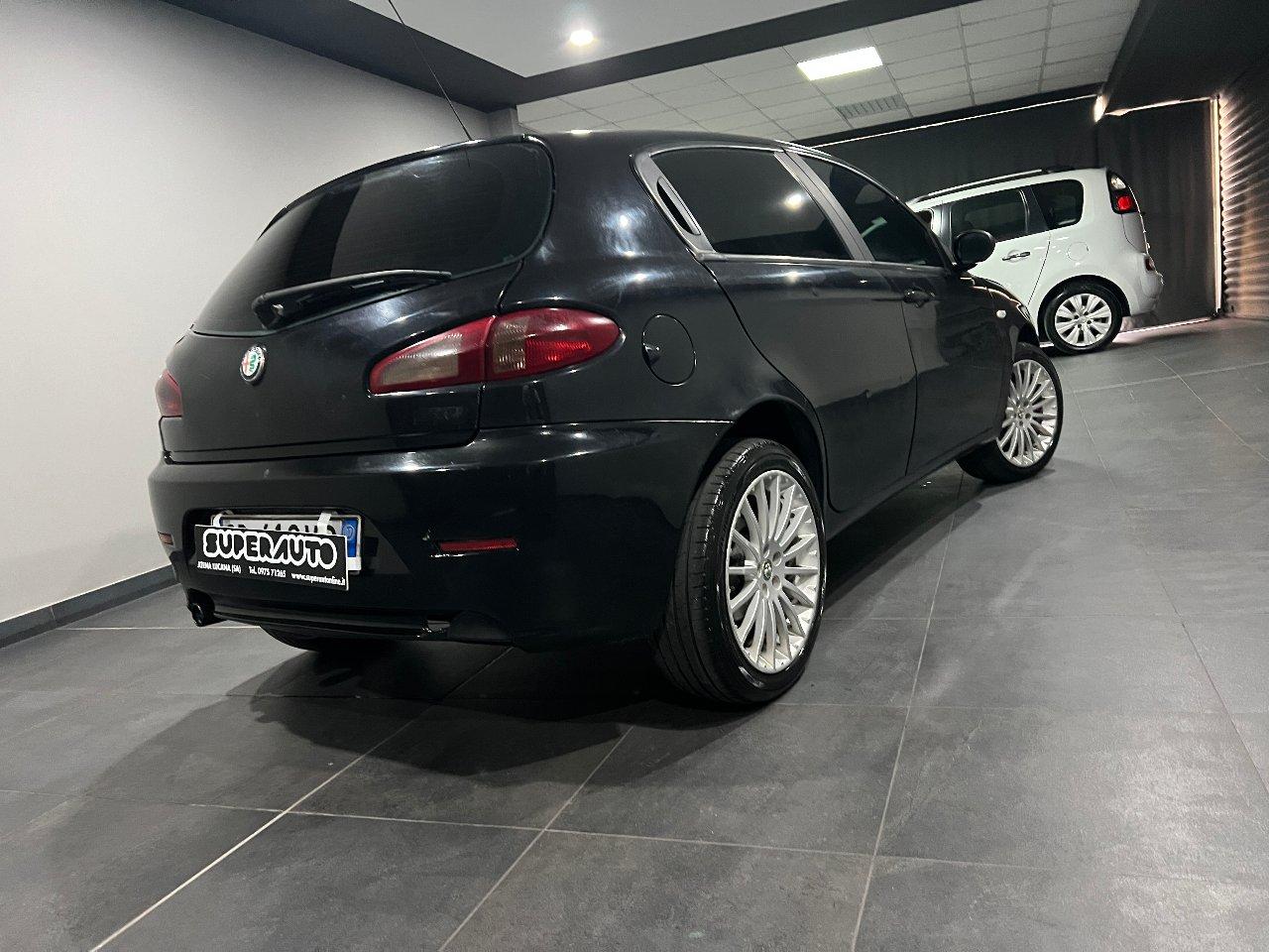 Alfa Romeo 147 5 Porte 147 5/P 1.9 jtd 120cv TOTAL BLACK