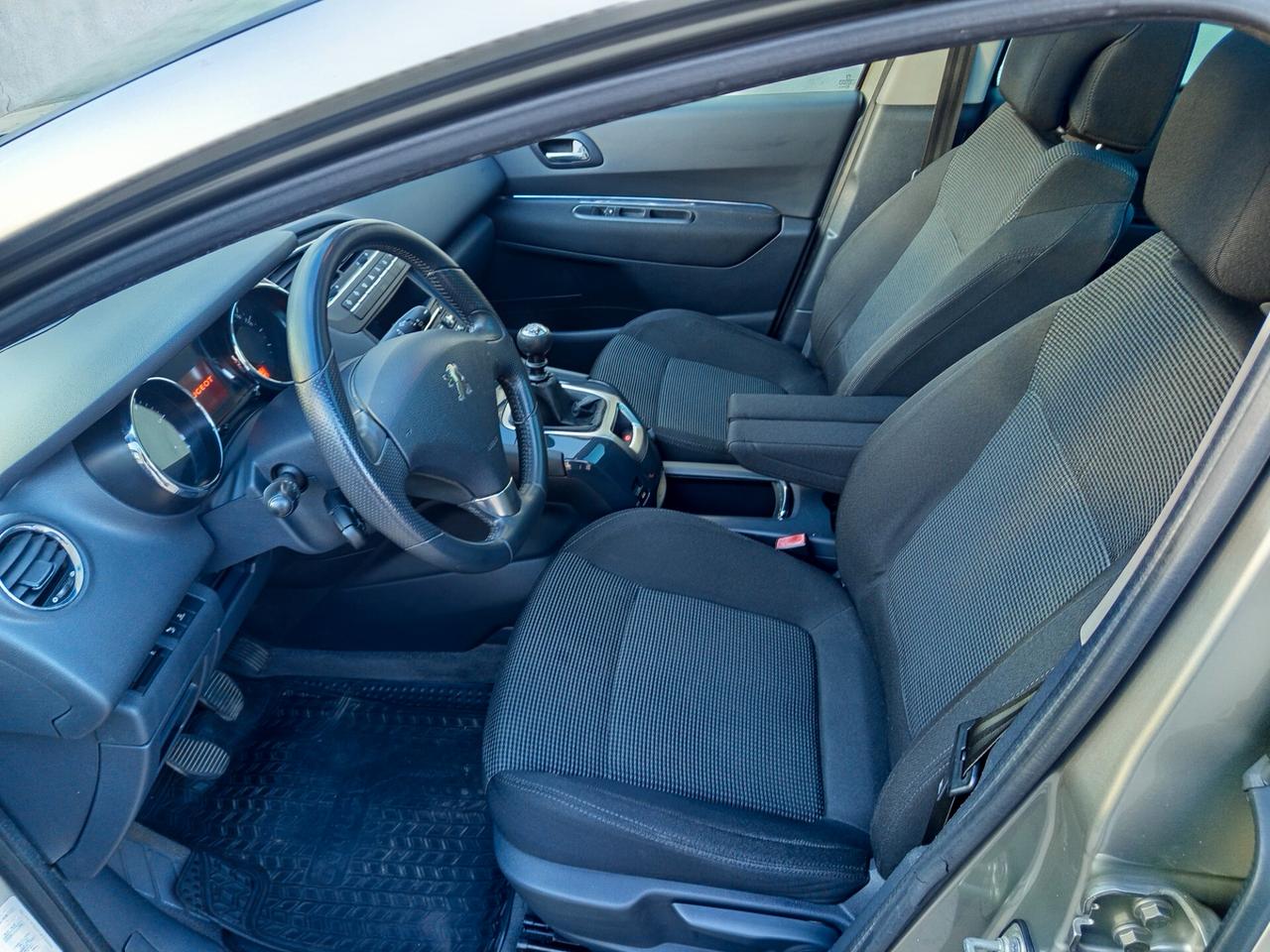 Peugeot 5008 2.0 Hdi 7 posti Allure