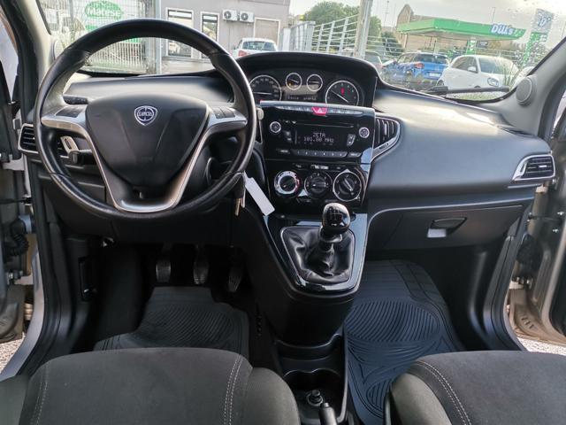LANCIA Ypsilon 1.2 69 CV 5 porte Gold