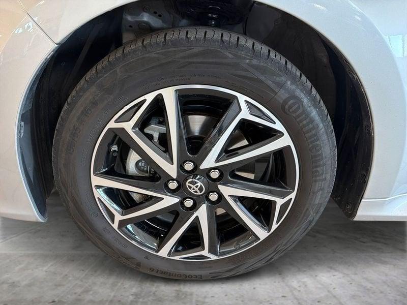 Toyota Yaris Hybrid Trend MY22