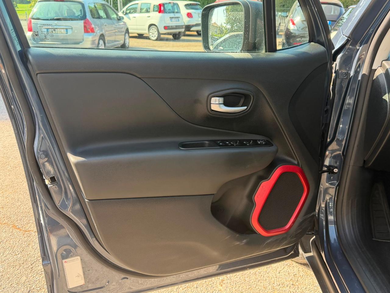 Jeep Renegade 1.3 T4 240CV PHEV 4xe AT6 Trailhawk