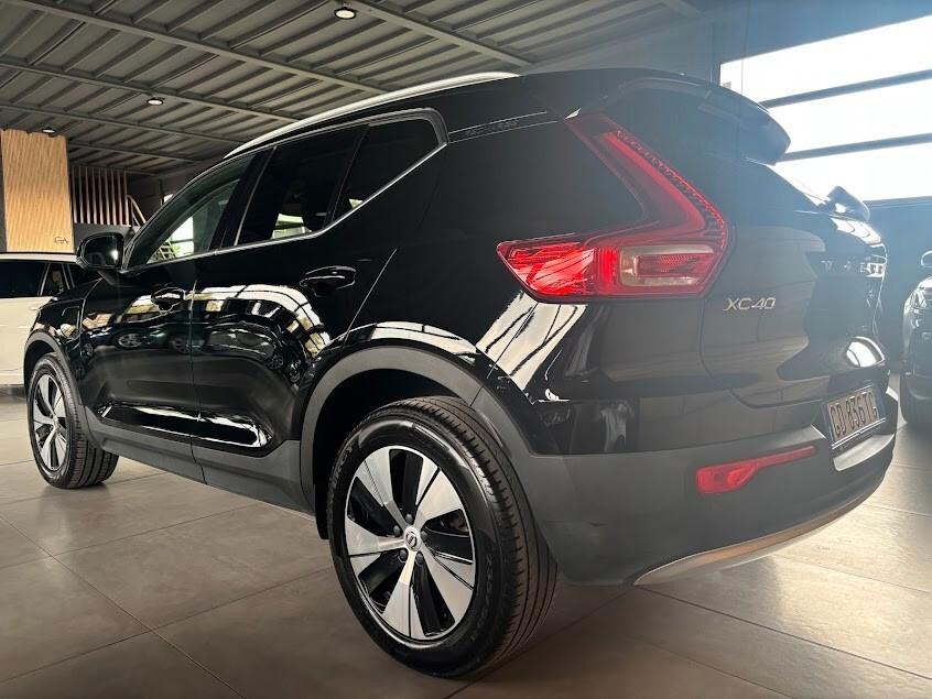 Volvo XC40 T5 Recharge Plug-in Hybrid Inscription Expression IVA ESPOSTA