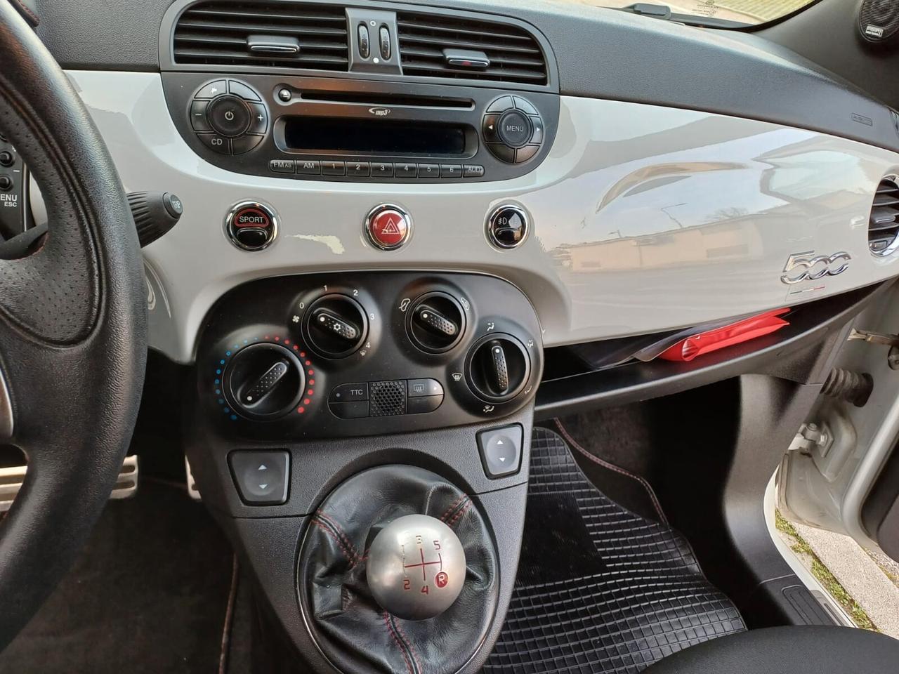Abarth 500 1.4 Turbo T-Jet 135 cv