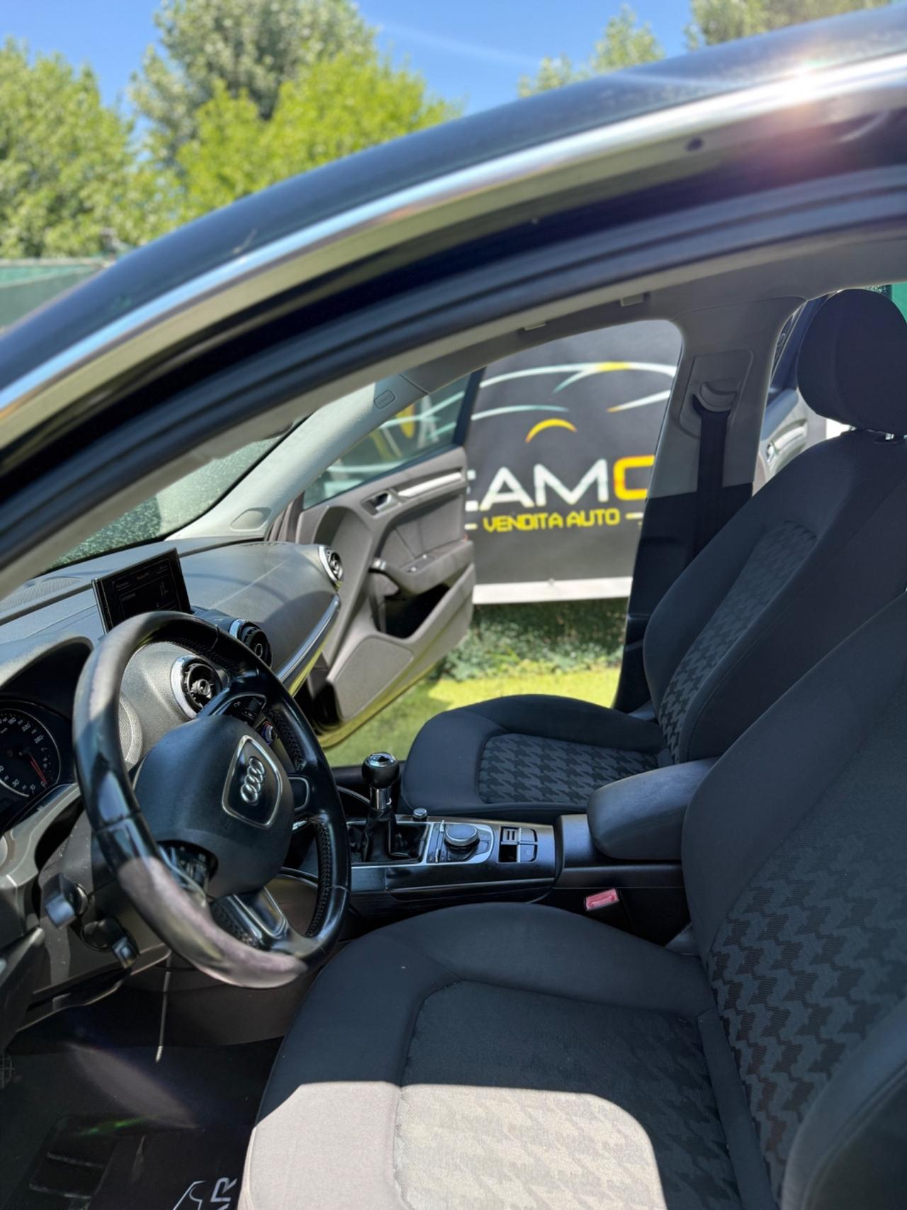Audi A3 2014 1.6 TDI NEOPATENTATI FARI LED NAVI