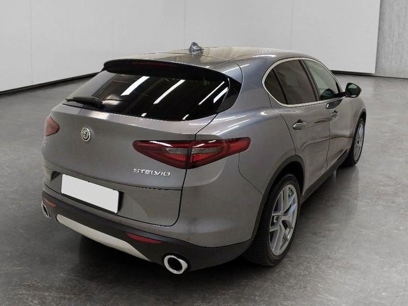Alfa Romeo Stelvio 2.0 t First Edition Q4 280cv auto