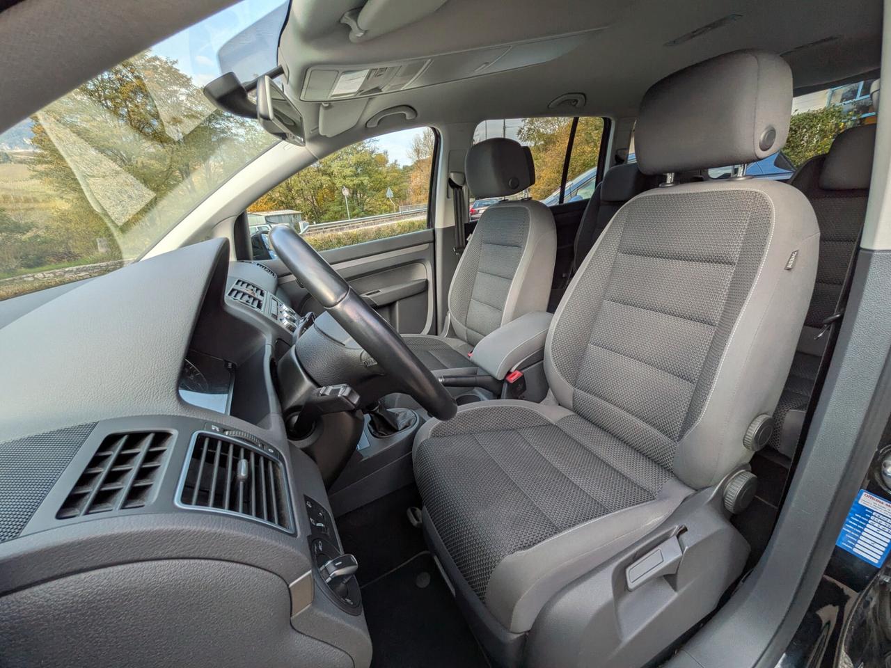 VW TOURAN 1.6 TDI 105CV 7 POSTI