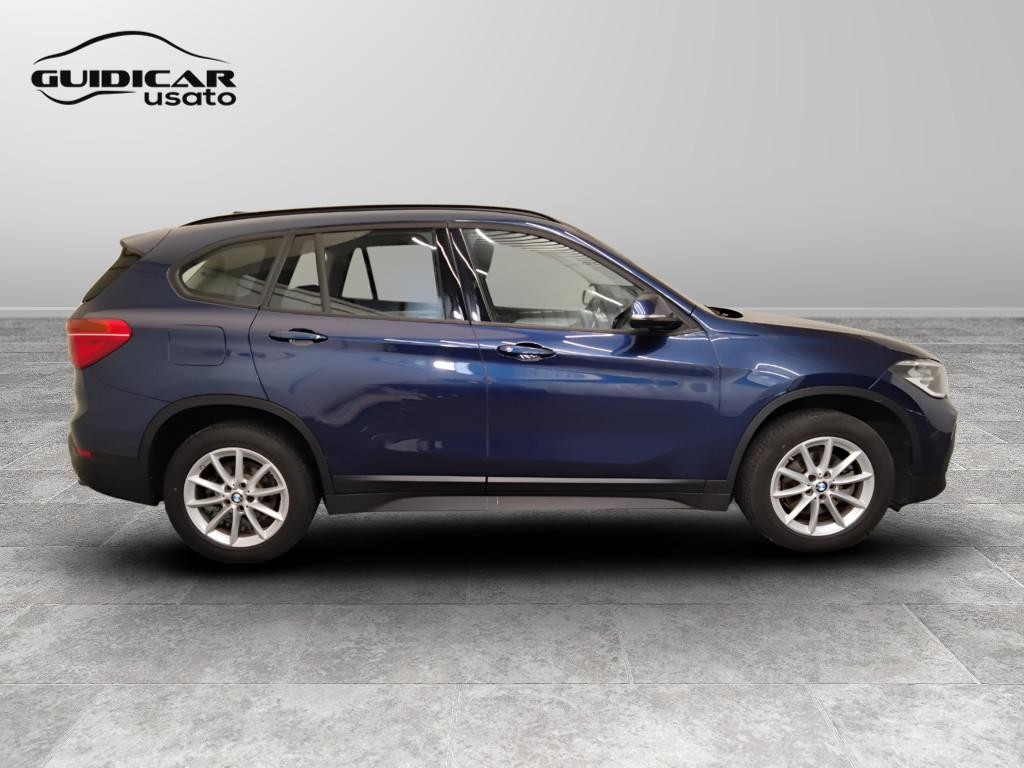 BMW X1 F48 2019 - X1 sdrive18d Advantage auto