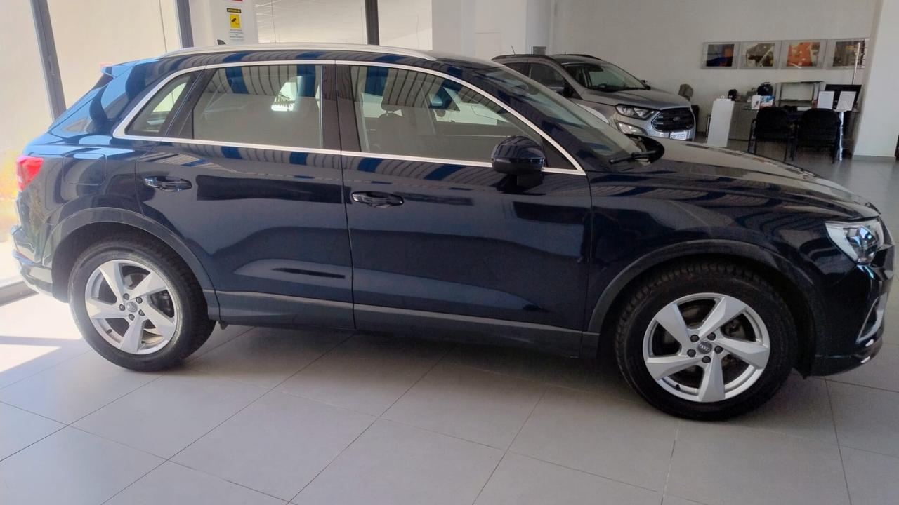 Audi Q3 35 TDI S tronic Business Advanced