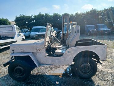 Jeep Willys 2200 benzina