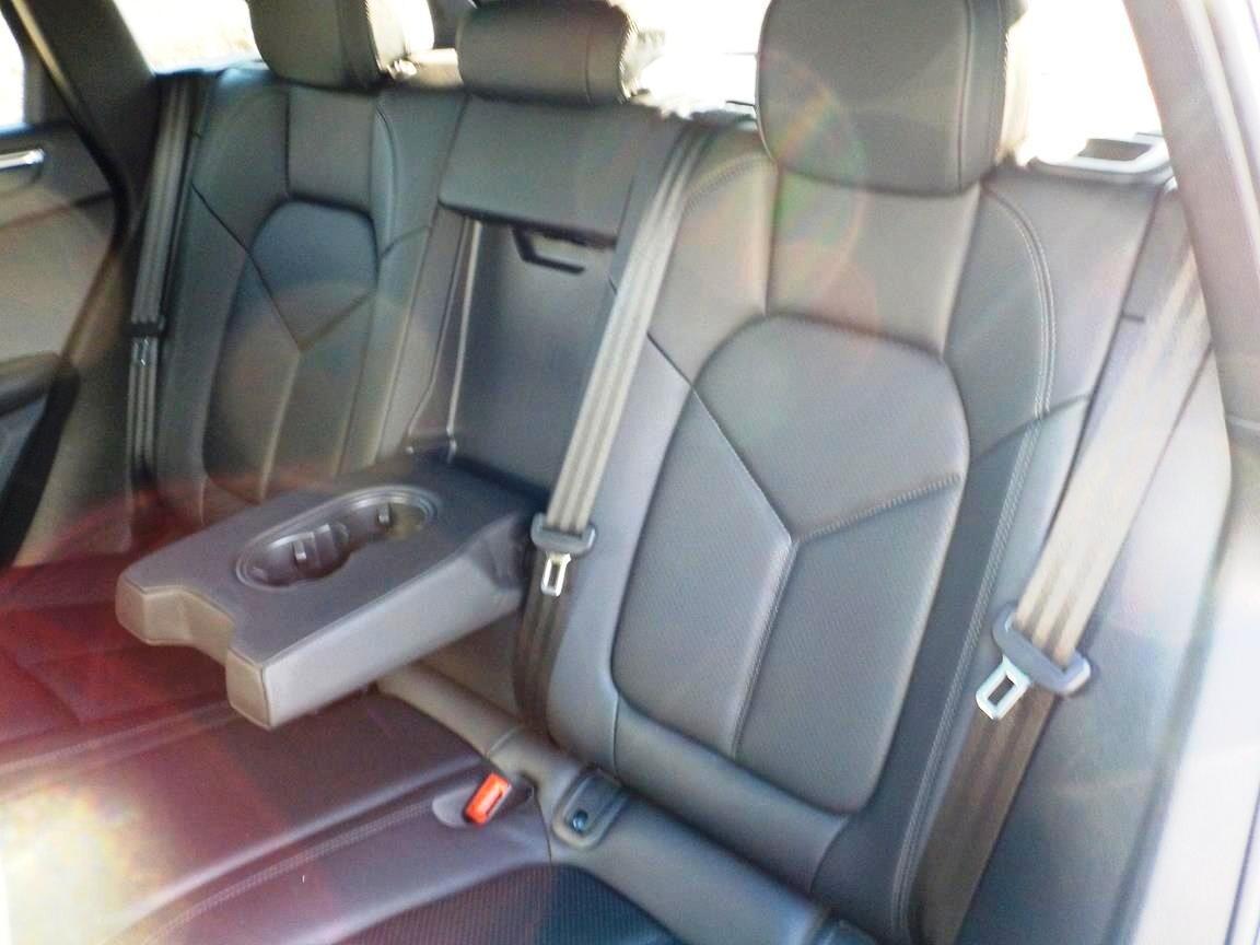 Porsche Macan 2.0 245 cv