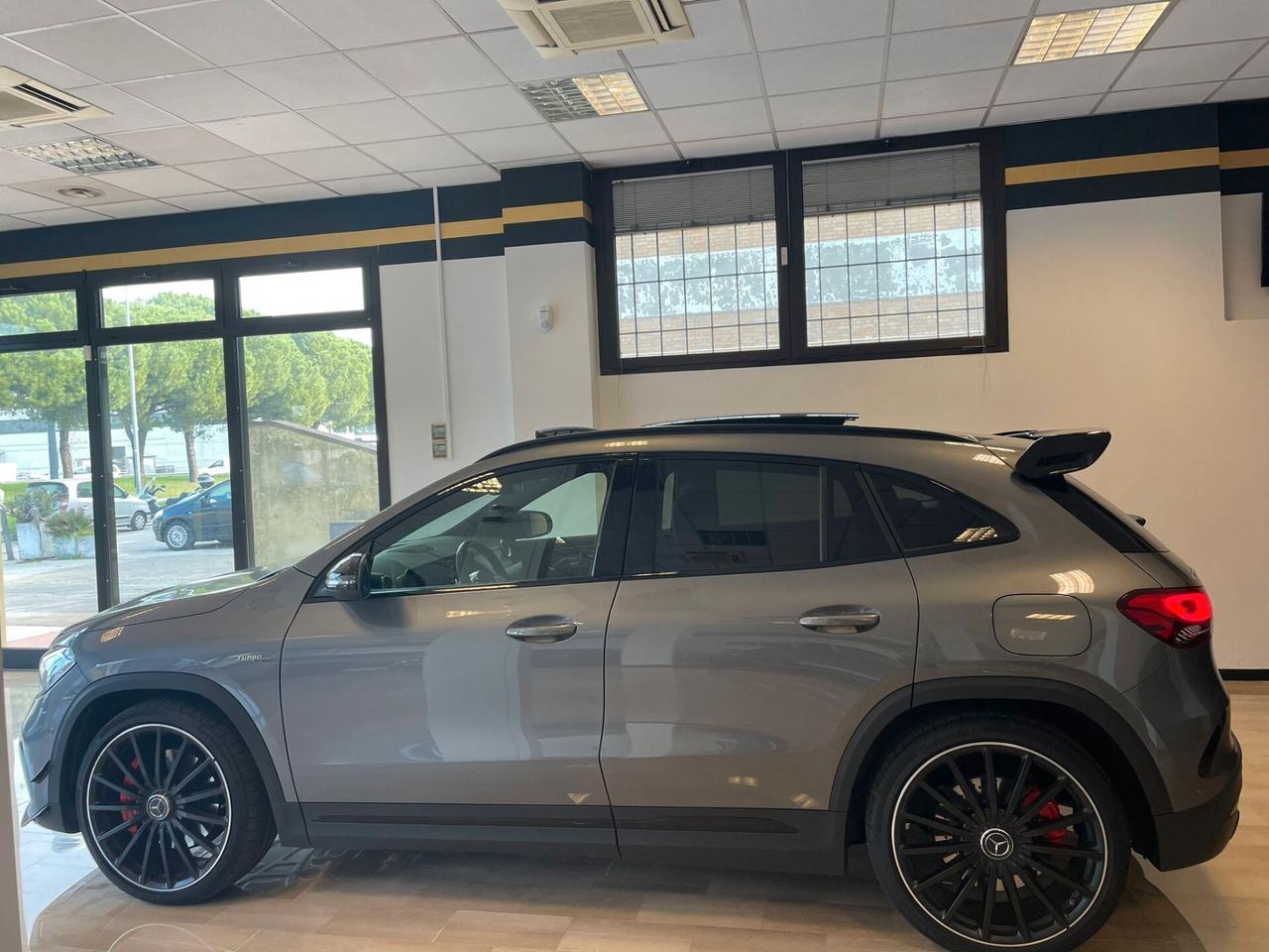 Mercedes-benz GLA 45 AMG Mercedes-Benz GLA 35 AMG Race Edition 4matic auto