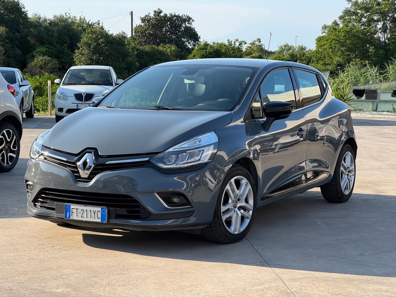 Renault Clio dCi 8V 90 CV 5 porte Duel