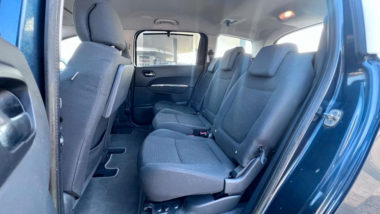 Peugeot 5008 1.6 HDi 112CV Business