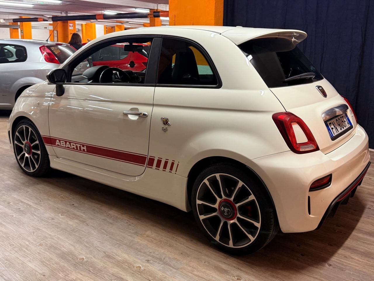 Abarth 595 con 165 CV Turismo 45.000 km